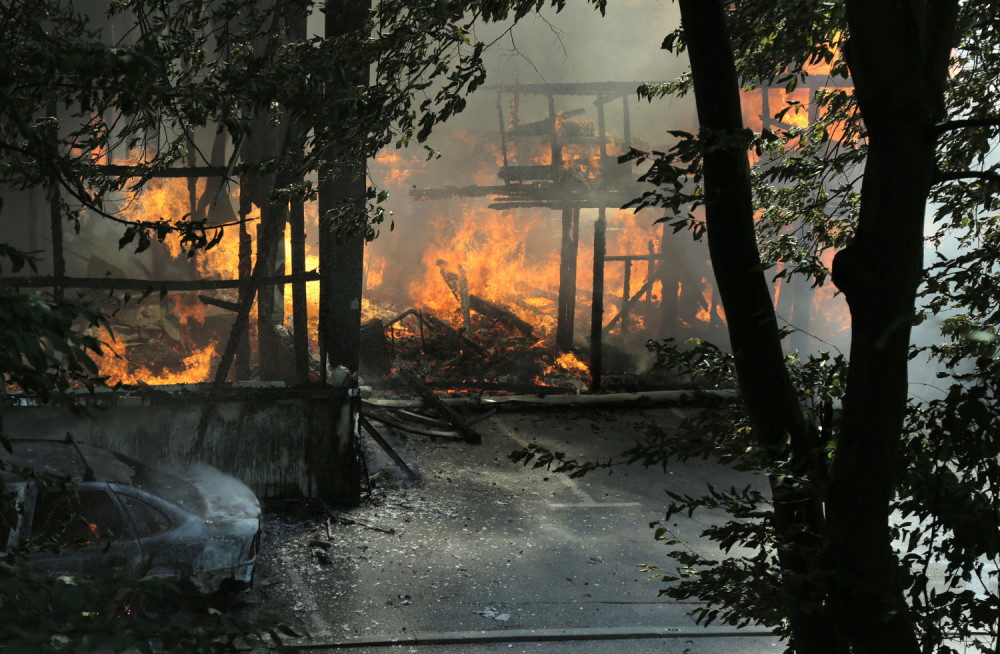 Veliki požar u Zagrebu, ima povređenih