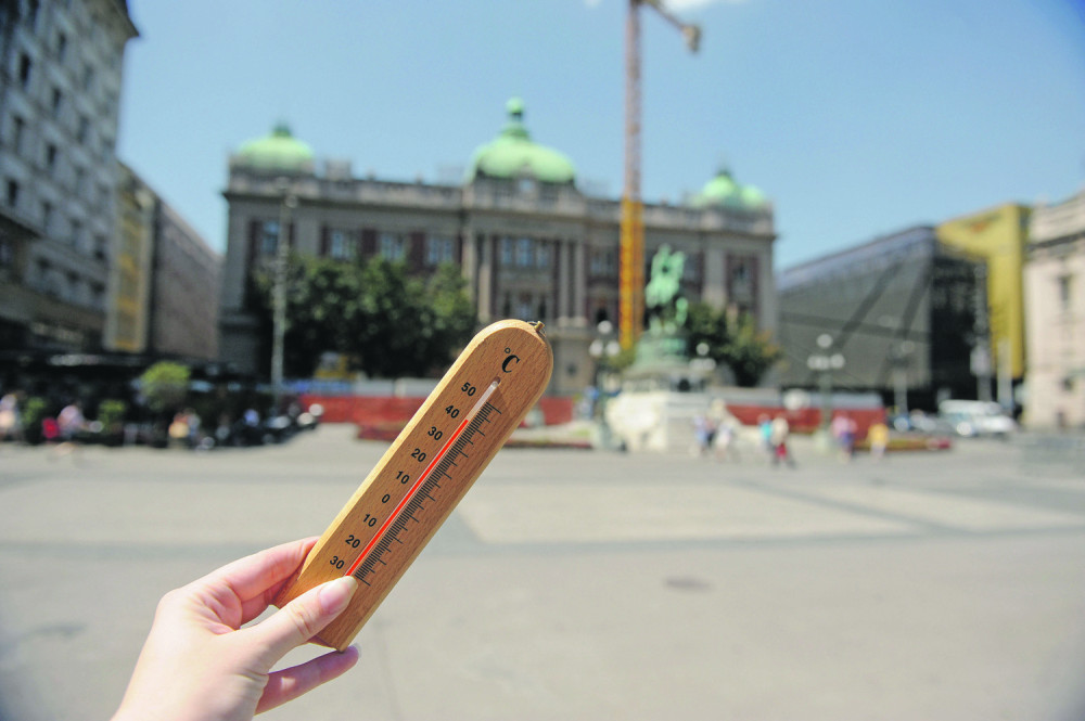 Za koji dan sledi kraj leta u Srbiji! Poslednji tropski talas biće sparan! Zaboravite na sunce, evo od kada će nas terorisati pljuskovi!