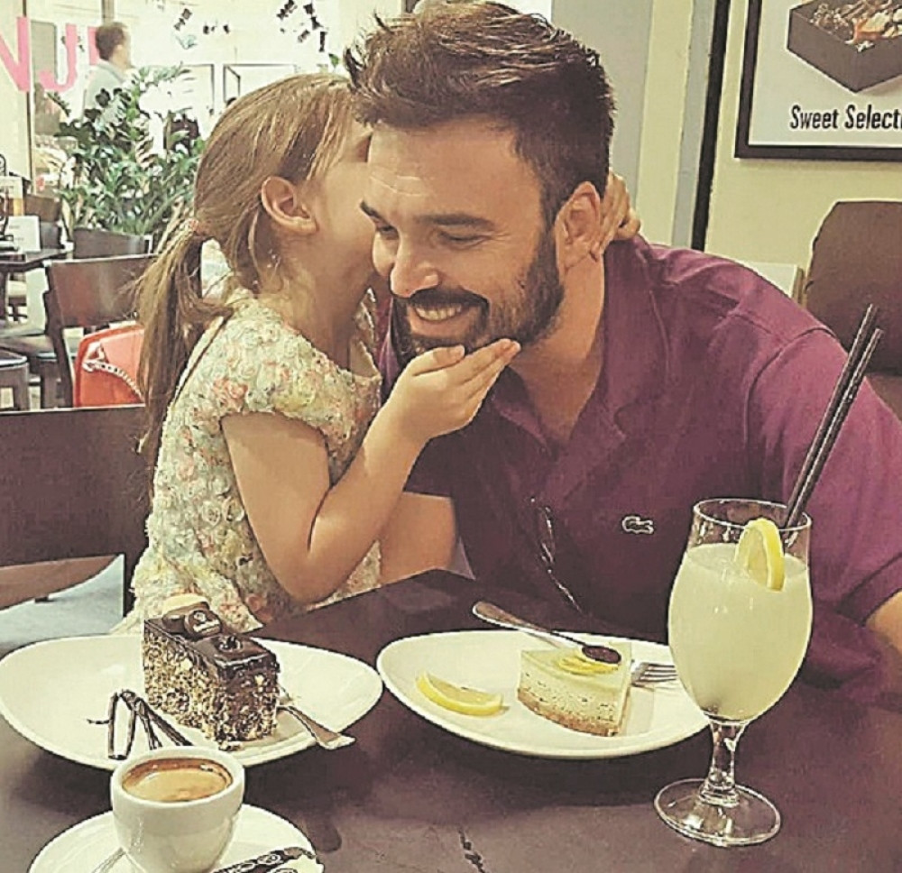 Ivan izveo ćerkicu na kolače