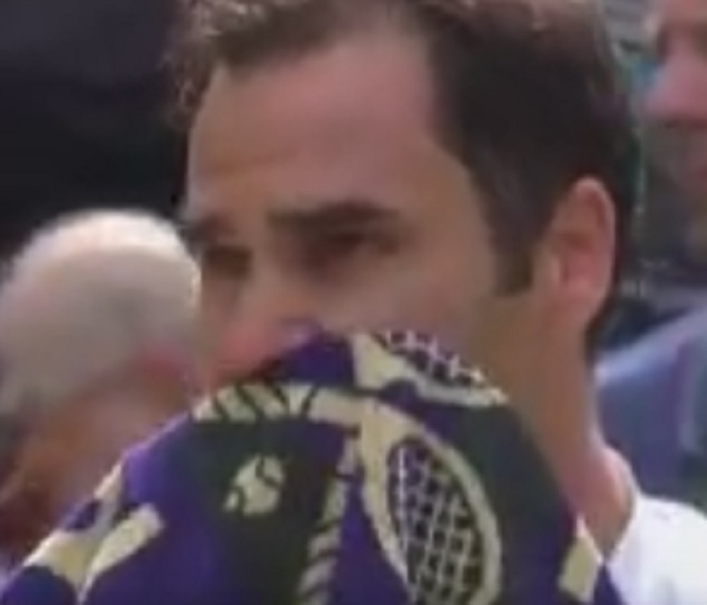 Trenutak kada je Rodžer ugledao porodicu posle meča (VIDEO)