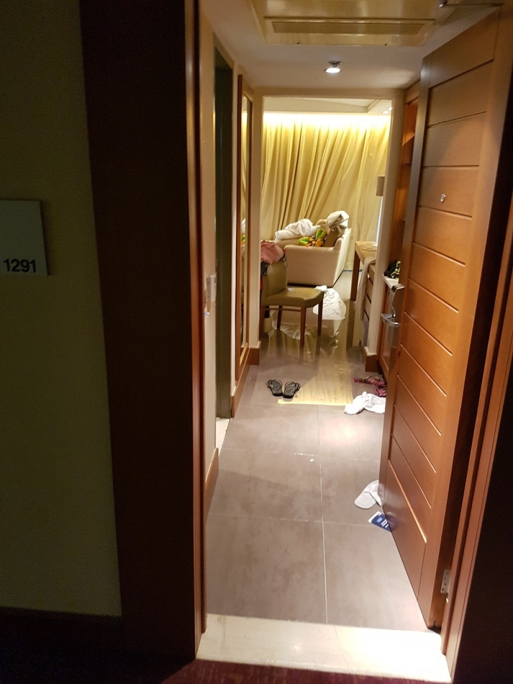 Probudio sam se u hotelu sa pet zvezdica, poplavljen!