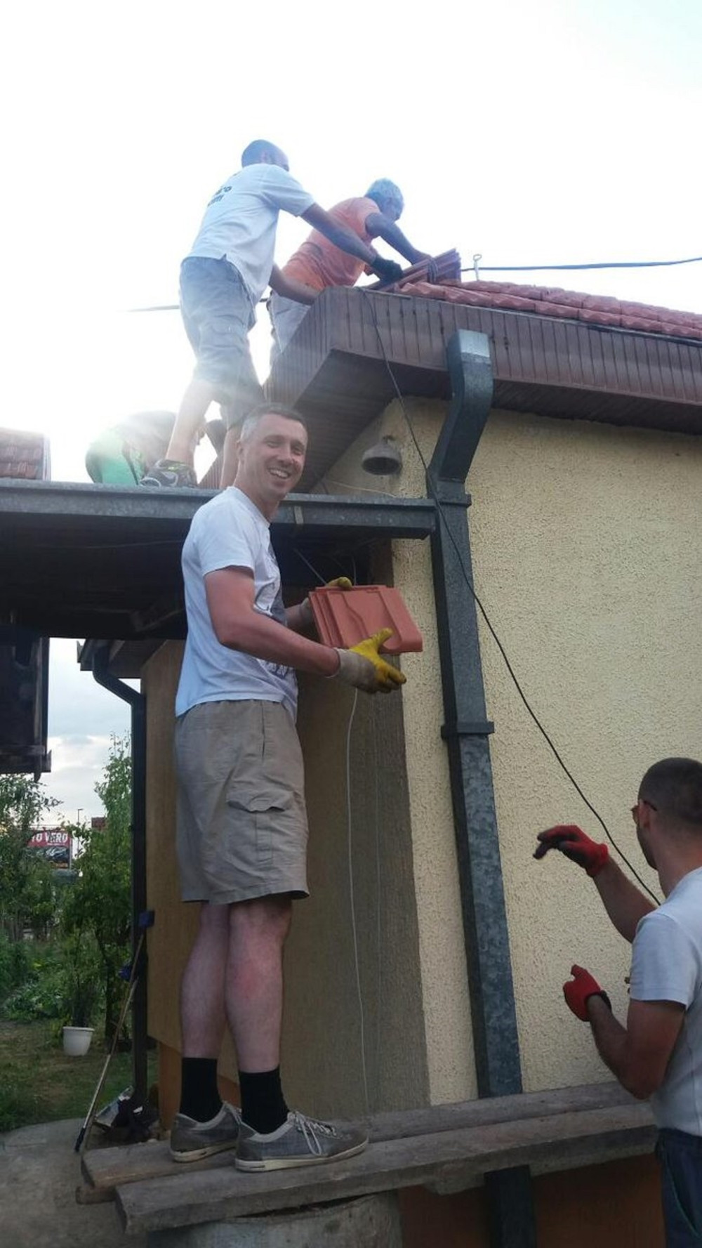 Boško Obradović fizikališe na krovu!