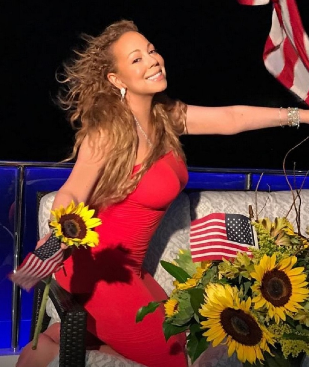 Snimak nastupa Maraje Keri nasmejao sve do suza (VIDEO)