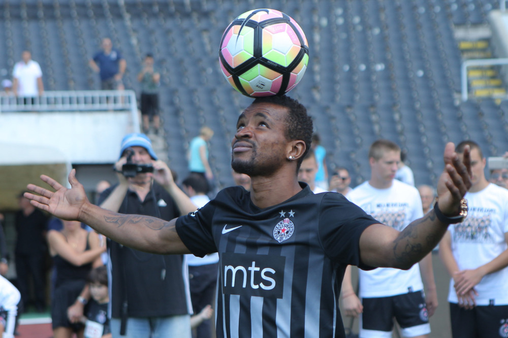 Evo kako je Suma dočekan na JNA (FOTO i VIDEO)