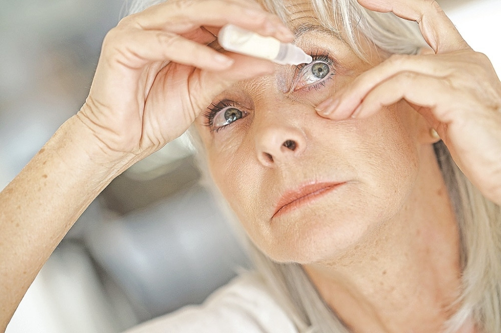 Da li vam je stalno crveno oko?! To je znak da bolujete od ove bolesti!