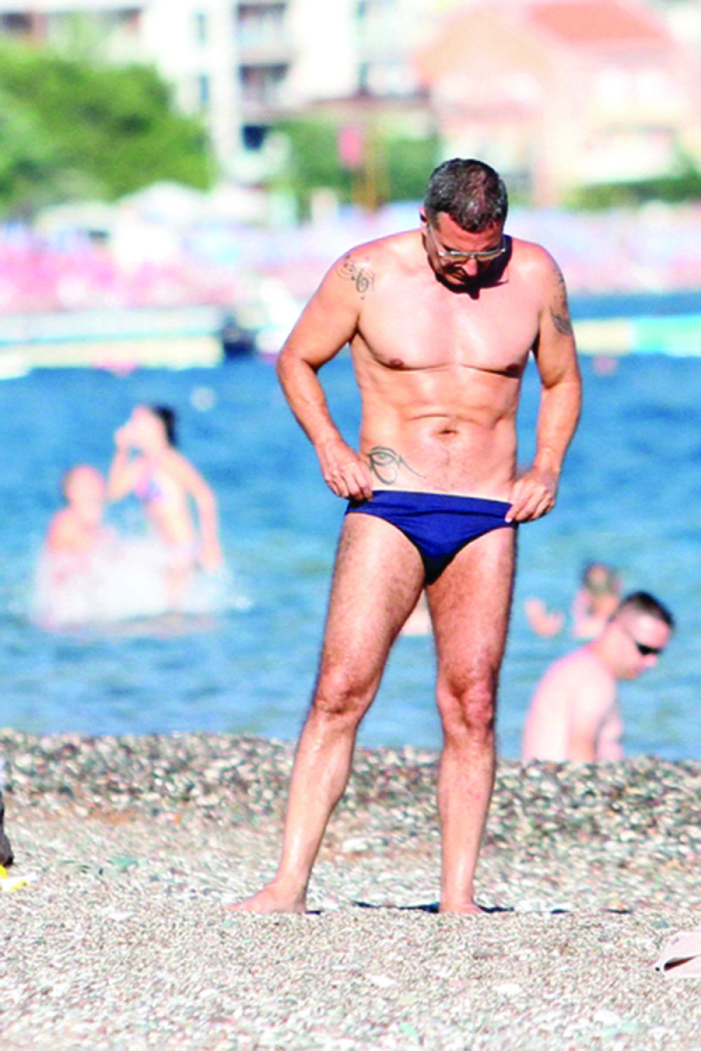 Smrzli mu se klikeri!