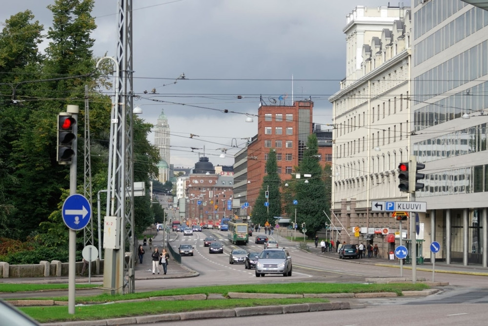 Uleteo kolima u masu, najmanje jedan mrtav!