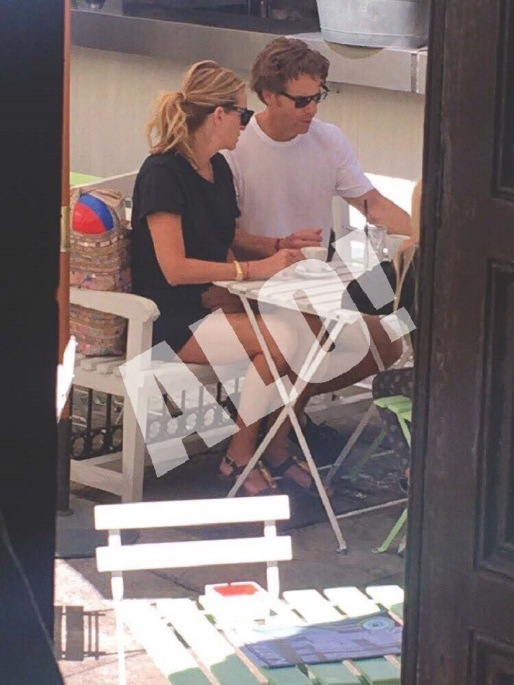 Ovo je pravi razlog Džulijinog boravka kod nas