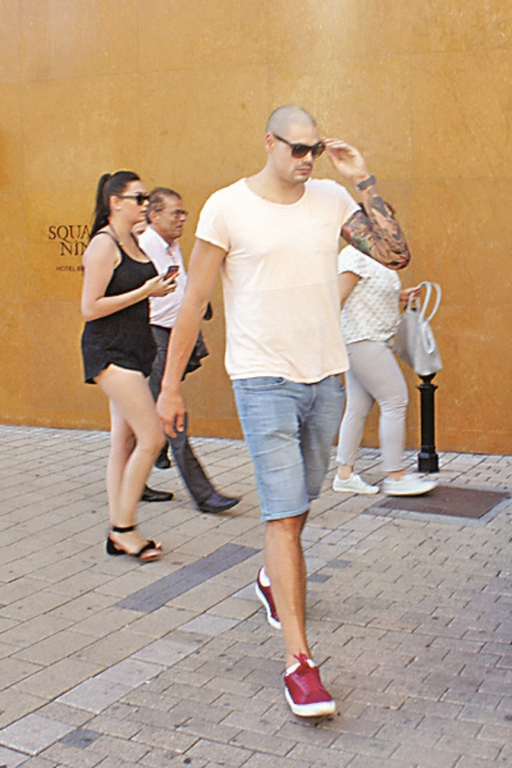 I Majk Cirbes se provodi u Beogradu!