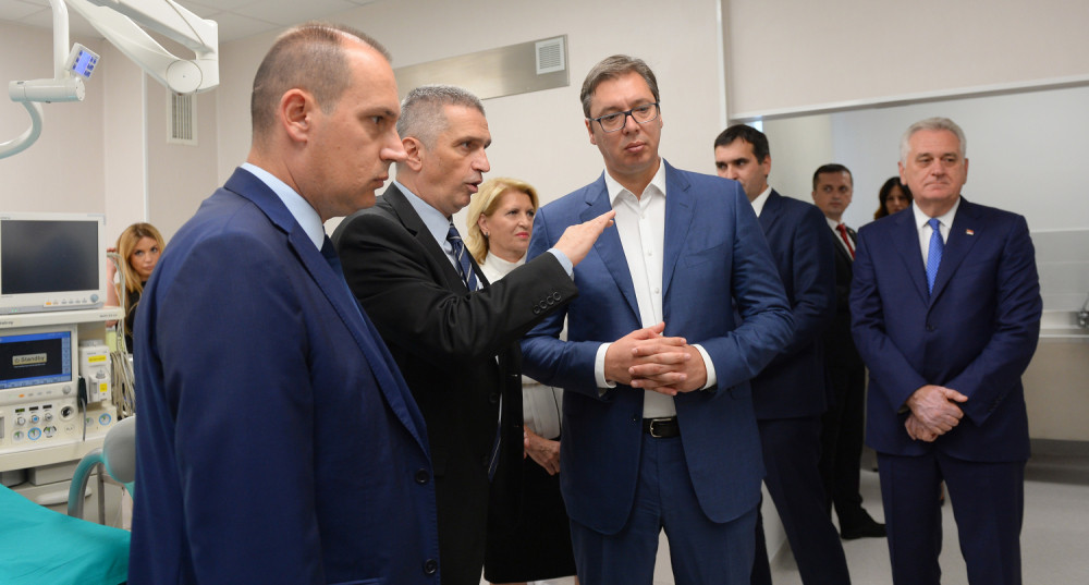 Vučić: Džaba nam sve, bez više dece