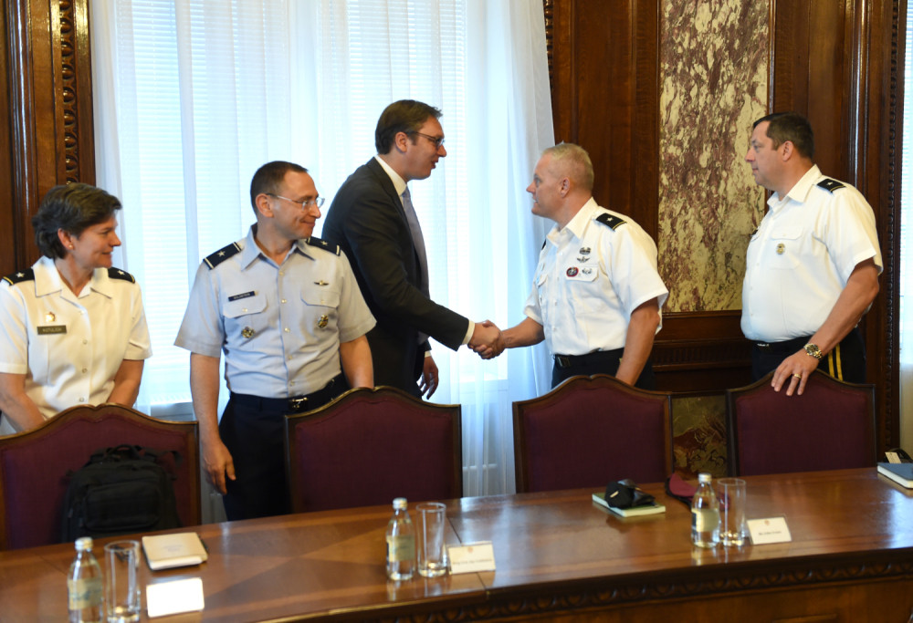 Vučić primio delegaciju oružanih snaga SAD (FOTO)