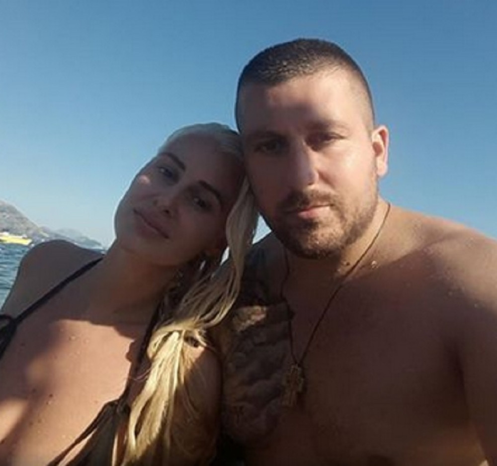 Pogledajte šta Branka i Mladen rade nasred livade! (VIDEO)