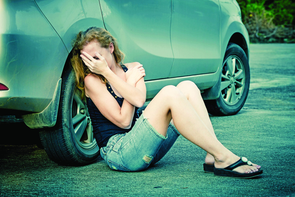 Krvnički pretukao trudnu drugaricu i od tad se krije