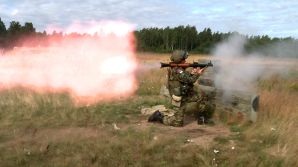 Srpski vojnici na vežbi u Rusiji (FOTO)