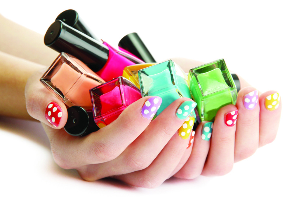 Ovako se "mućka" lak za nokte