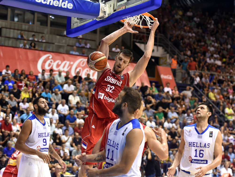 Orlovi zgazili Grke!