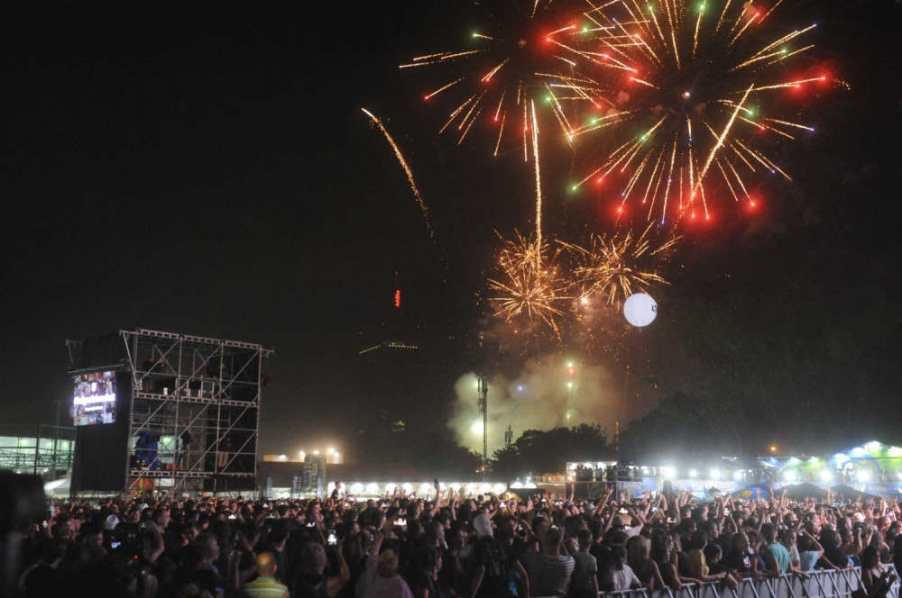 Đorđe David i "Van Gog" žestokom svirkom podigli publiku na noge!