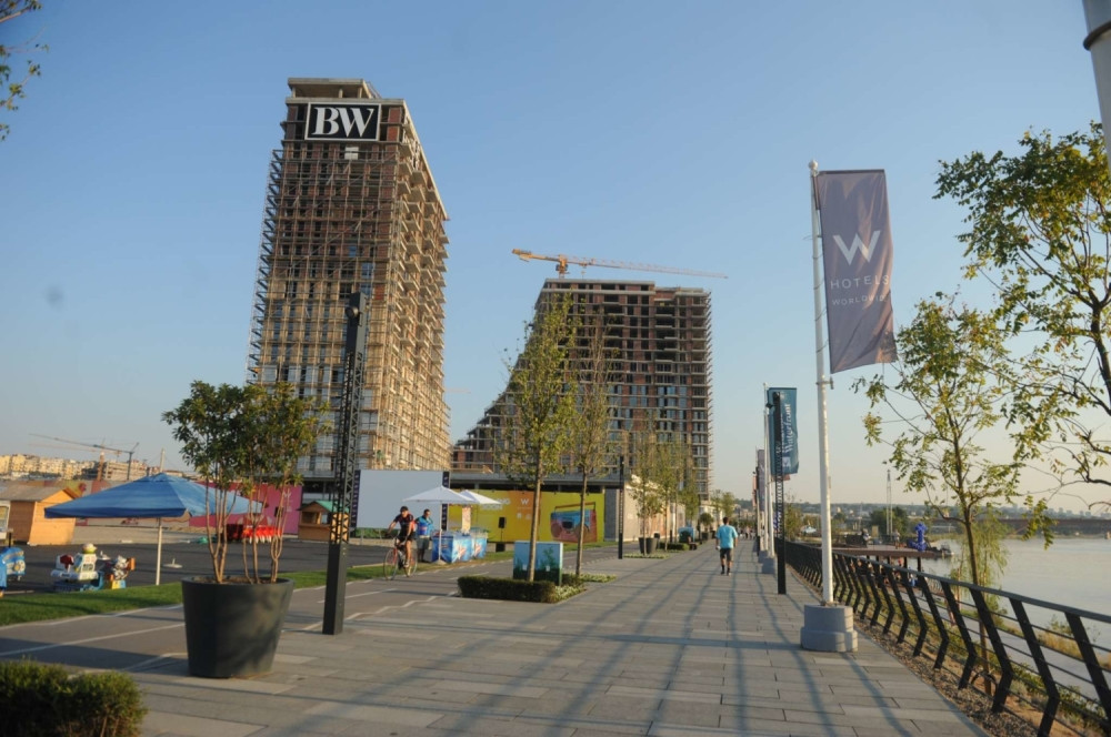 Otvorene "kaskadne terase" na Savskoj promenadi (FOTO)