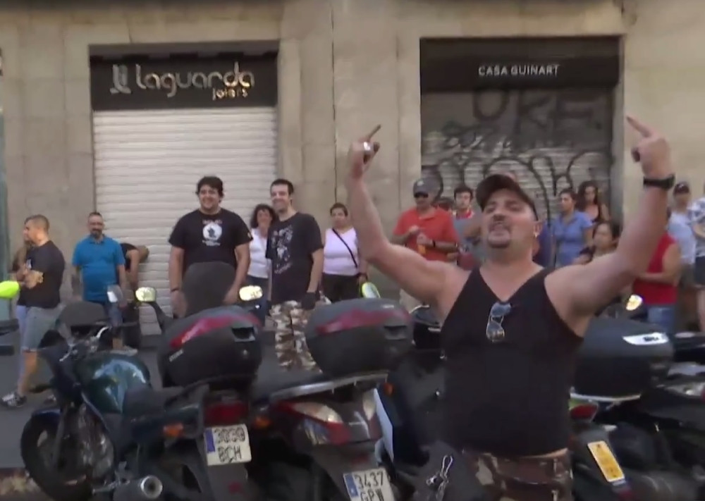 Sukobi u Barseloni, intervenisala policija! (VIDEO)