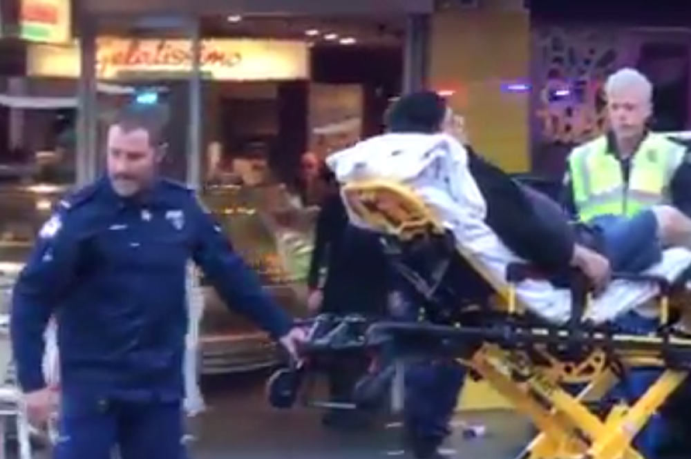 Kolima pokosio pešake na ulici, među njima i beba! (FOTO)