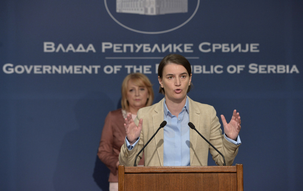 Brnabić: Zakonom uskladiti posao i roditeljstvo