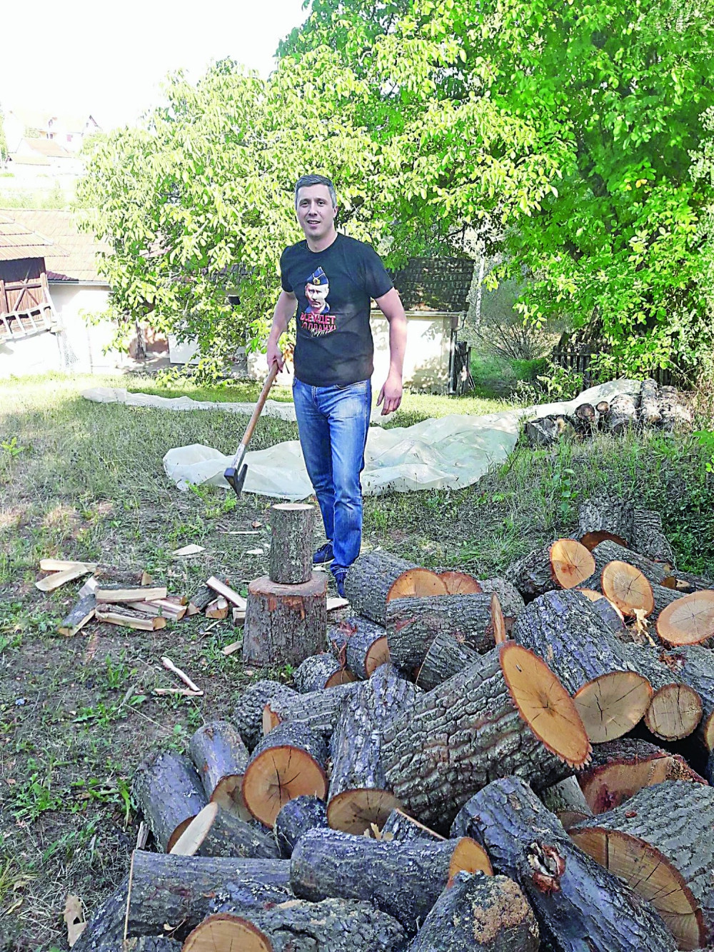 Boško se latio sekire!