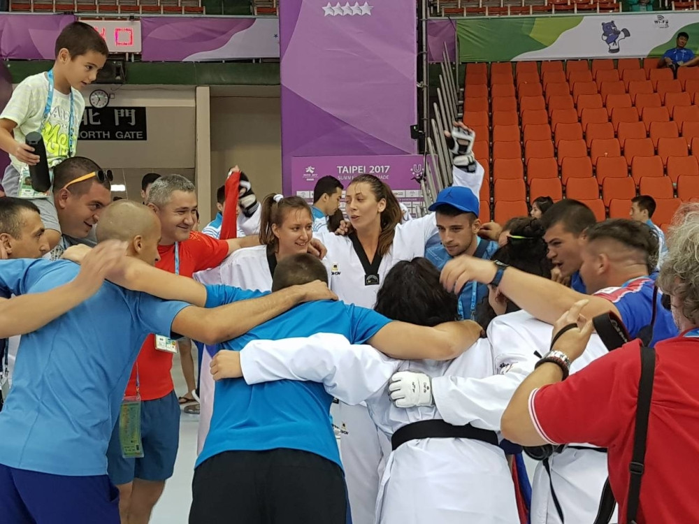 Srpske tekvondoistkinje osvojile zlato!