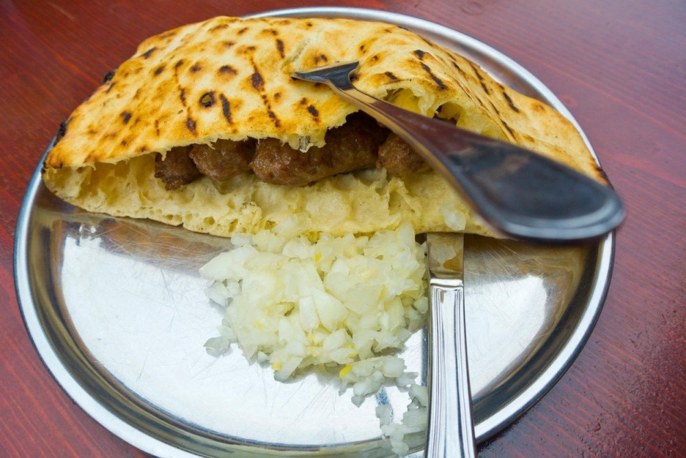 Stranci često borave u našoj lepoj domovini iz nekih drugih razloga, ali za to moraju da plate 13.470 dinara!