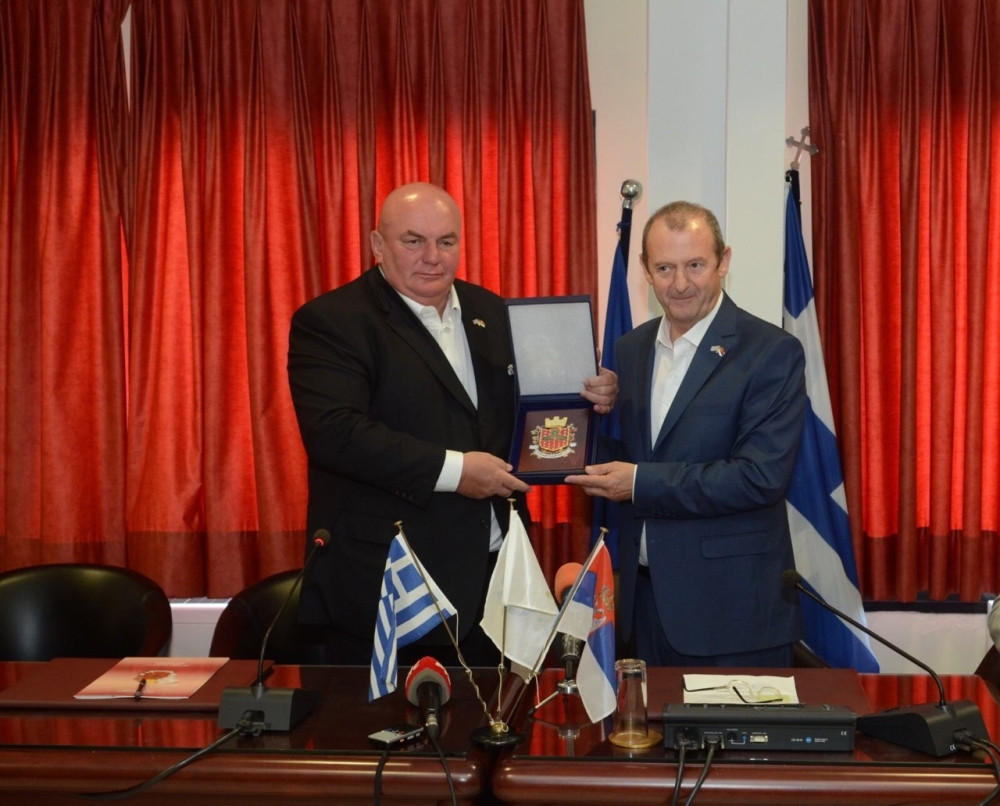 Palma: Srpska zastava je diplomatski pasoš za Grke