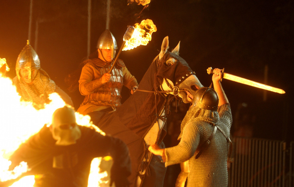 Vitez poleteo na Vučića, on ostao hladan kao "kobra"! (VIDEO)