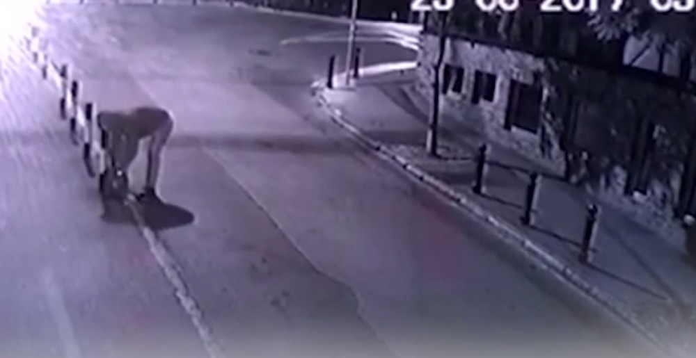 Snimljeni kako postavljaju eksploziv u centru Beograda!