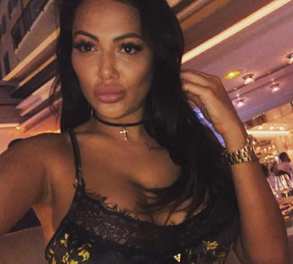 Tamara se skinula u kupaći, evo kako joj zaista izgleda guza! (FOTO)