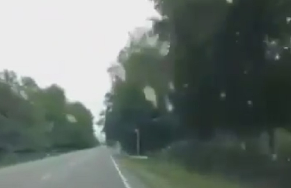 Poslanik brutalno izrešetan iz automobila u pokretu! (UZNEMIRUJUĆ VIDEO)