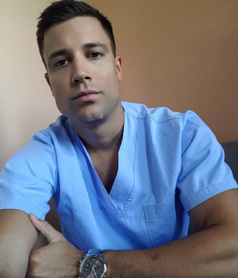 Najseksi doktor na svetu živi u Beogradu! (FOTO)