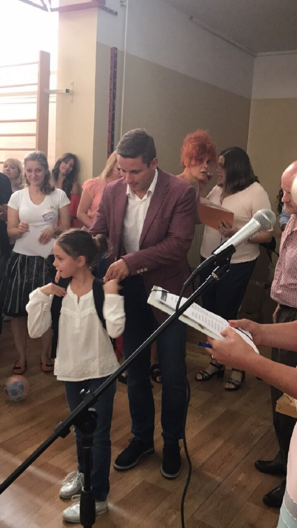 Prvacima poklonjeno 1.850 kompleta pribora