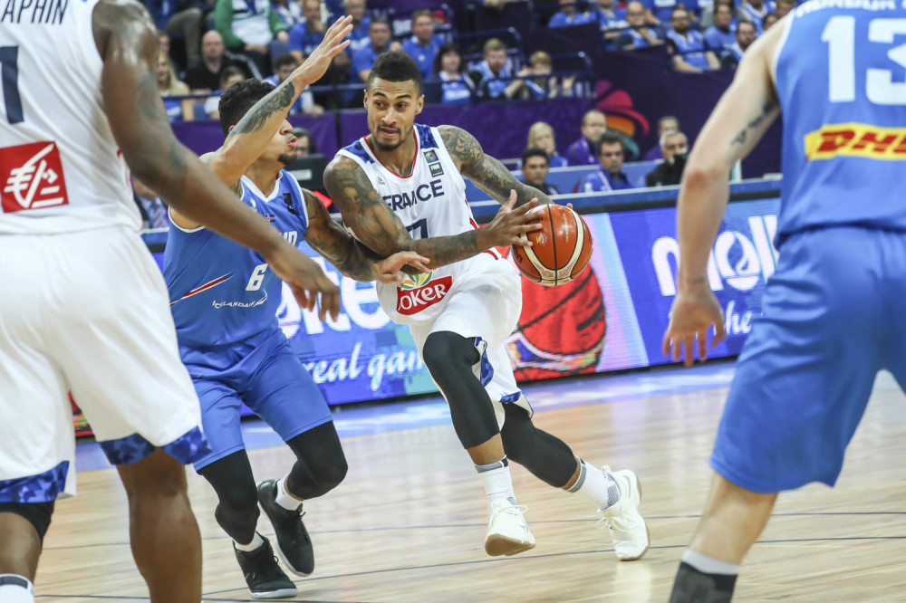 Francuzi sa pola snage pregazili Island