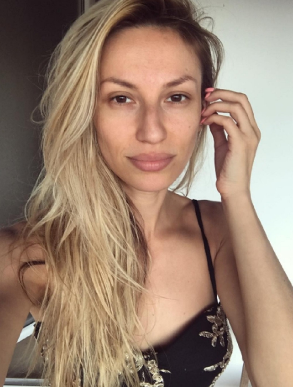 Otac zabrinut zbog Rade Manojlović