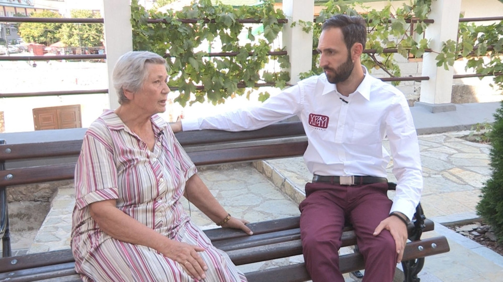 Najstarija Srpkinja u Prizrenu peva zbog srpskog ponosa i prkosa!