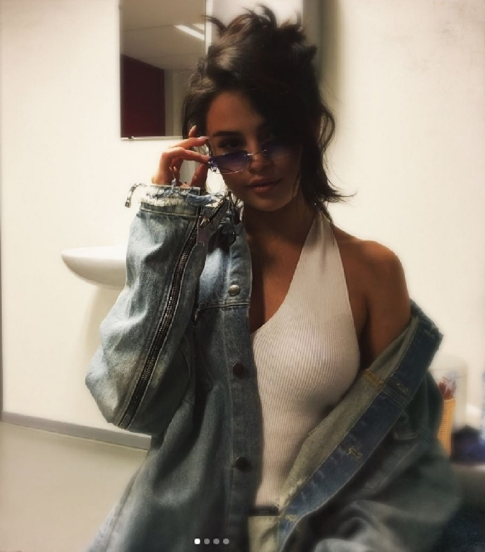 Doneo joj buket ruža u obliku p*nisa!