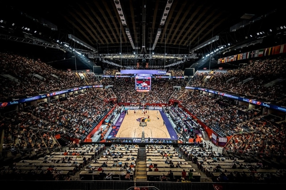 Košarkaški svet u šoku, preminuo generalni sekretar FIBA! (FOTO)