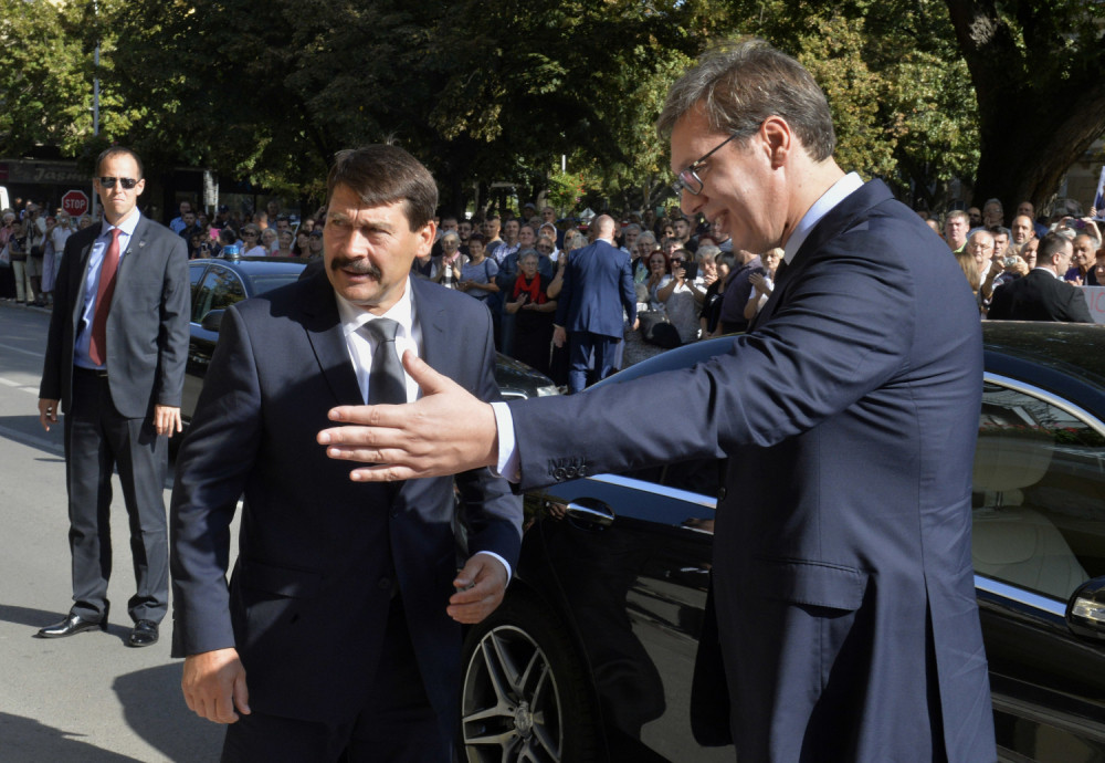 Vučić se sastao sa predsednikom Mađarske (FOTO)