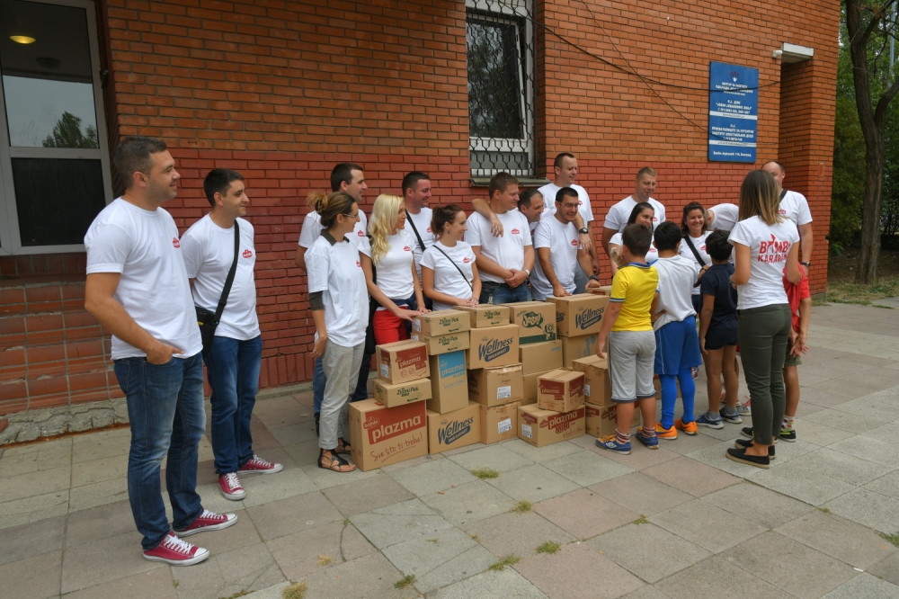 Bambi obradovao mališane