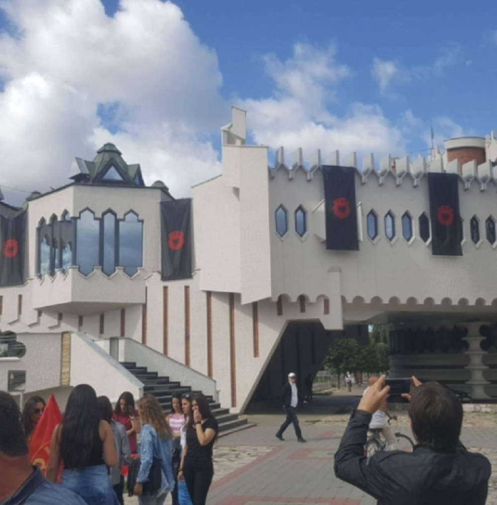 U Novom Pazaru osvanule zastave OVK!