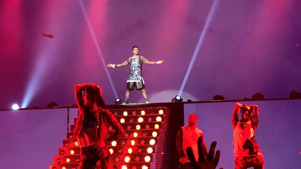 Poznati pevač uhapšen u Las Vegasu!