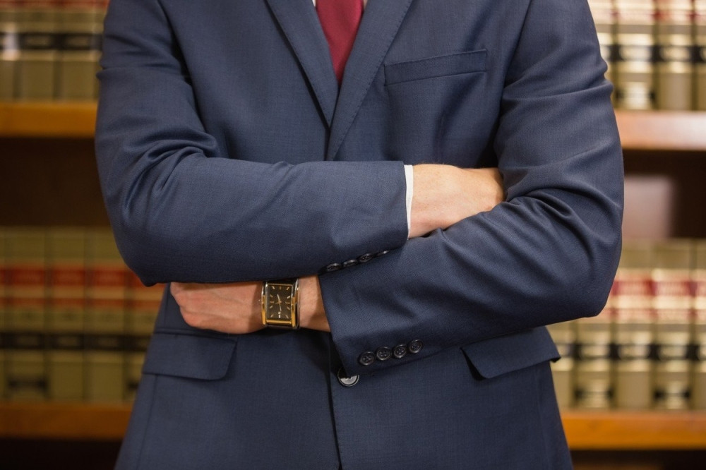 Ako ste u SUKOBU SA ZAKONOM, onda je ovo možda REŠENJE VAŠEG PROBLEMA (FOTO)