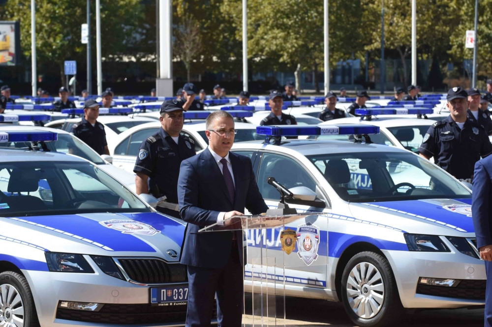 Stefanović: Ulaganjem u policiju, ulažemo u bezbednost svih!