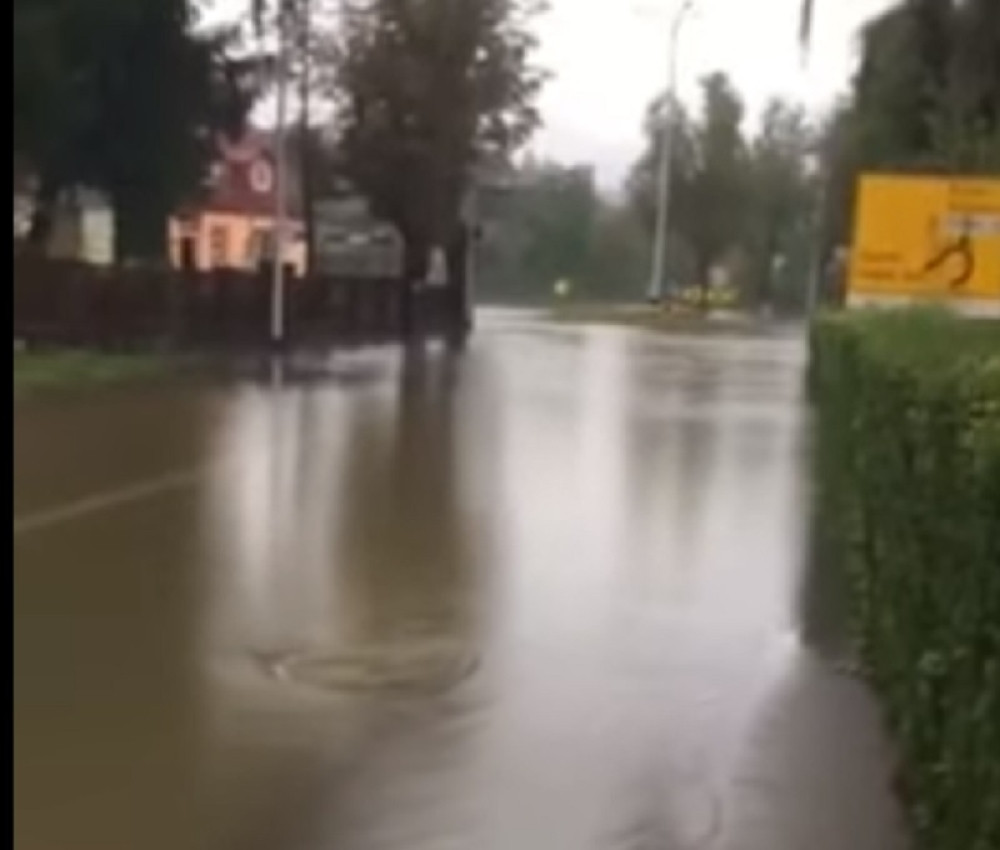 Hrvatska pod vodom, strahuju od novih padavina