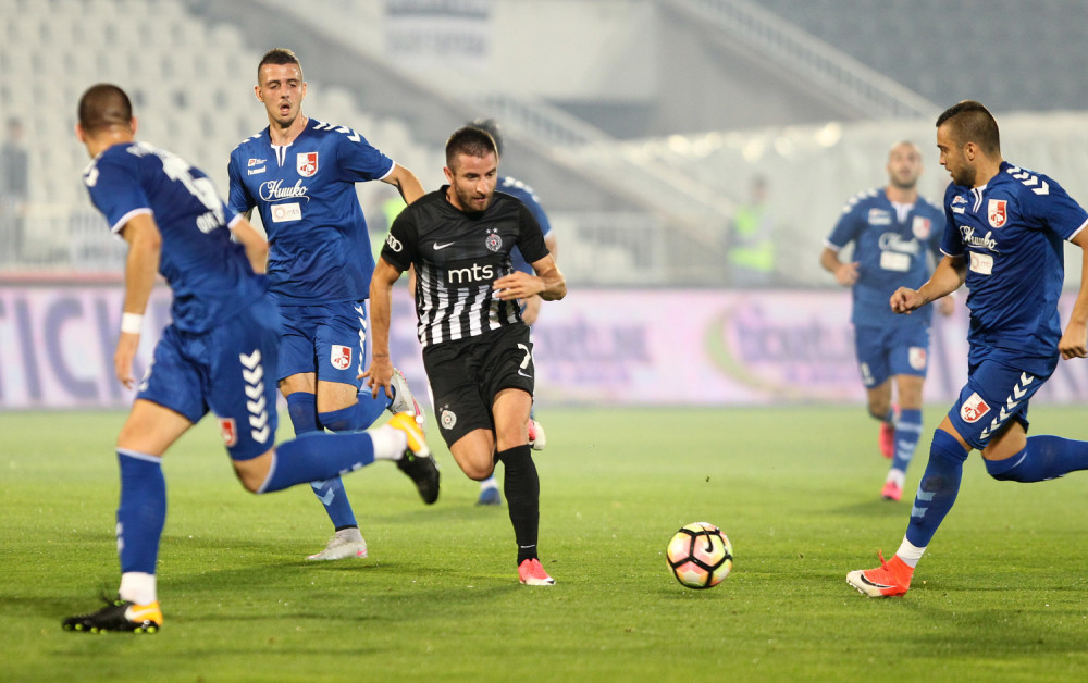 Partizan slavio minimalcem, Grobari gađali Lalatovića topovskim udarom!