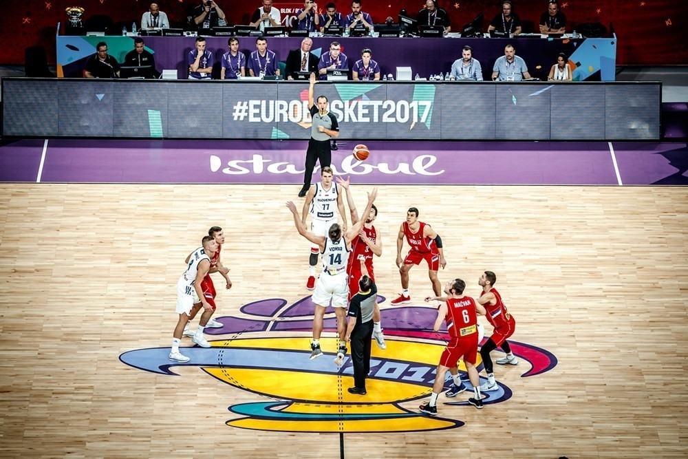 Na semaforu objavljen tačan rezultat nekoliko sati pre finala Evrobasketa! (VIDEO)