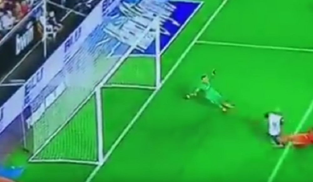 Promašio nemoguće, pa postigao het-trik (VIDEO)